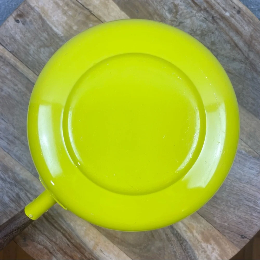 Vintage l 60s MCM Chartreuse Enameled Aluminum Walnut Handle Fondue Melting Pot